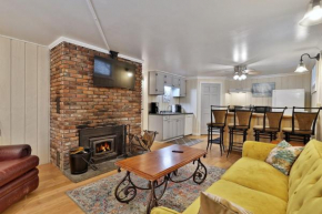 Powder Park Place - Lower Unit - Cozy and close to the Mountain! Ski rental deals!